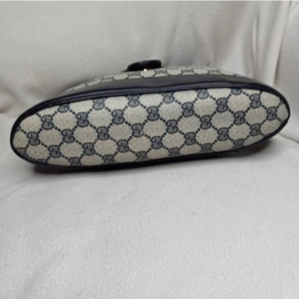 Authentic Vintage Gucci GG Monogram Supreme Britt Blondie Bucket Shoulder Bag - Picture 6 of 11